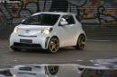 Toyota IQ Vertical by Musketier
