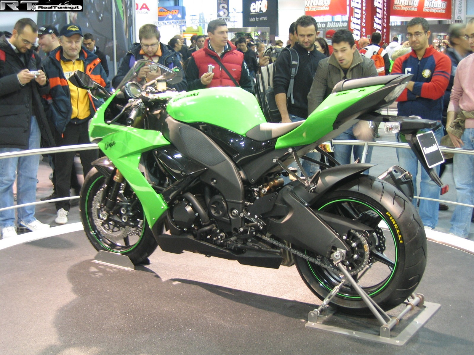 2007-11-eicma-fiera-cicli-e-motocicli (Foto 5)