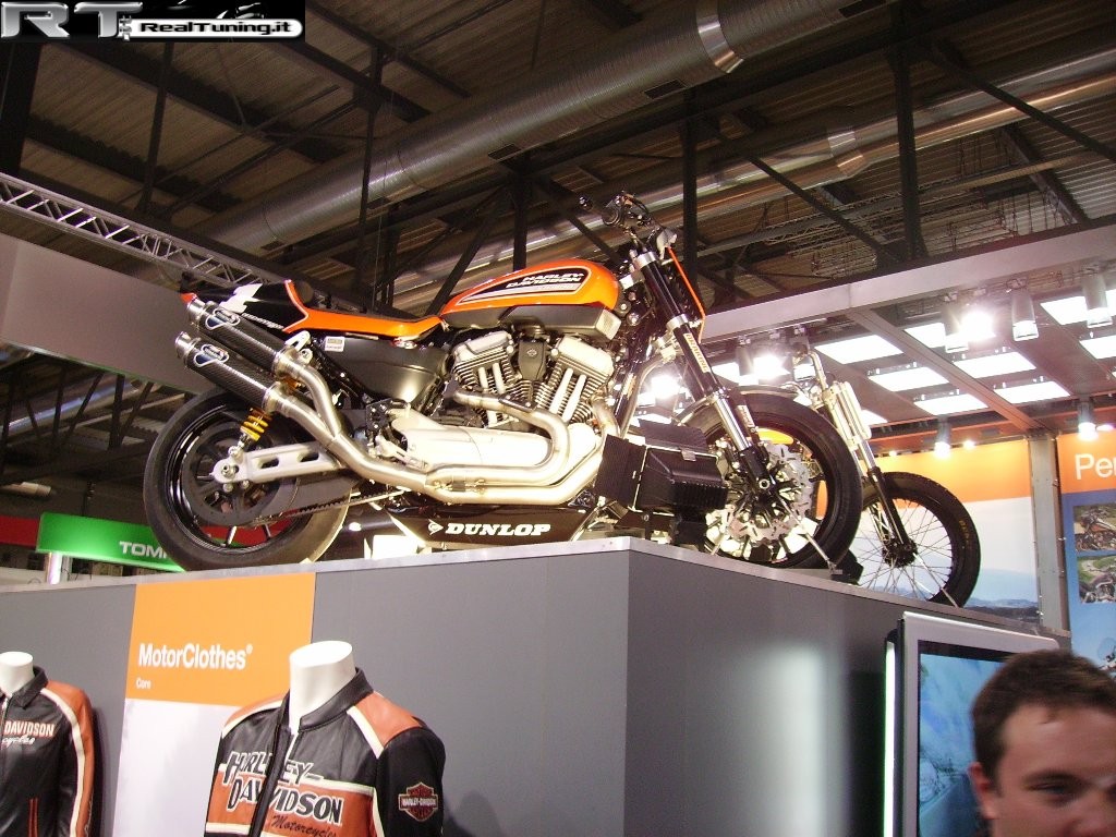 2007-11-eicma-fiera-cicli-e-motocicli (Foto 52)