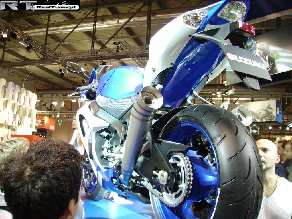 2007-11-eicma-fiera-cicli-e-motocicli (Foto 53)