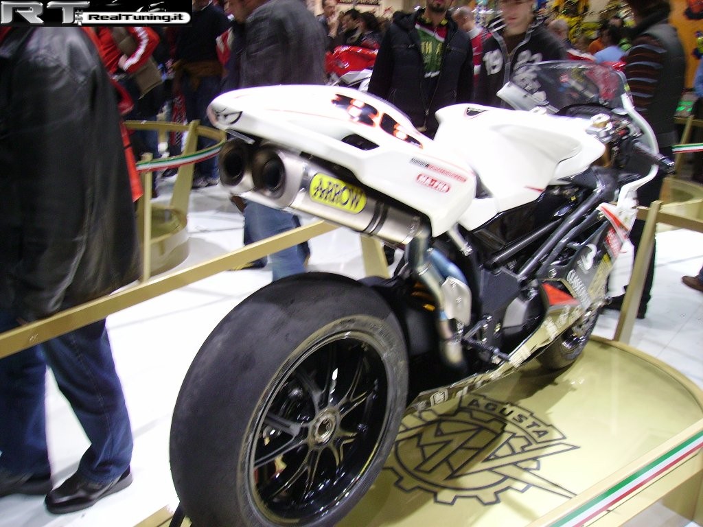 2007-11-eicma-fiera-cicli-e-motocicli (Foto 55)