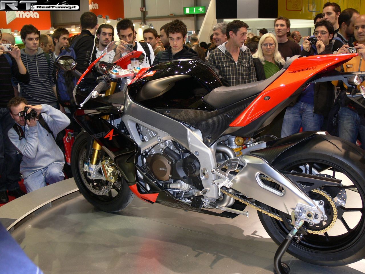 2008-11-eicma-66-salone-del-ciclo-e-motociclo (Foto 59)