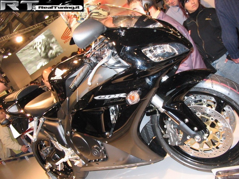 2005-11-eicma-fiera-motocicli (Foto 12)