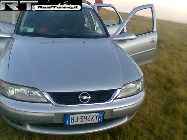 OPEL VECTRA di TETOVA - Foto 1