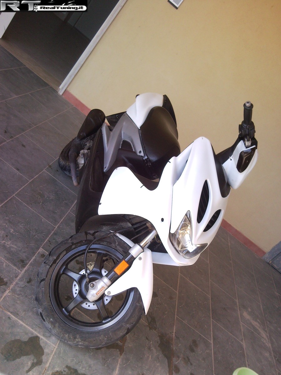 YAMAHA AEROX di mondomarcio - Foto 2